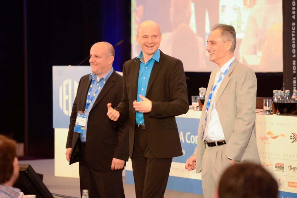 Speaker und Moderator Armin Nagel bringt ihre Mitarbeiter und Kunden zum Lachen. Erfahren Sie mehr!