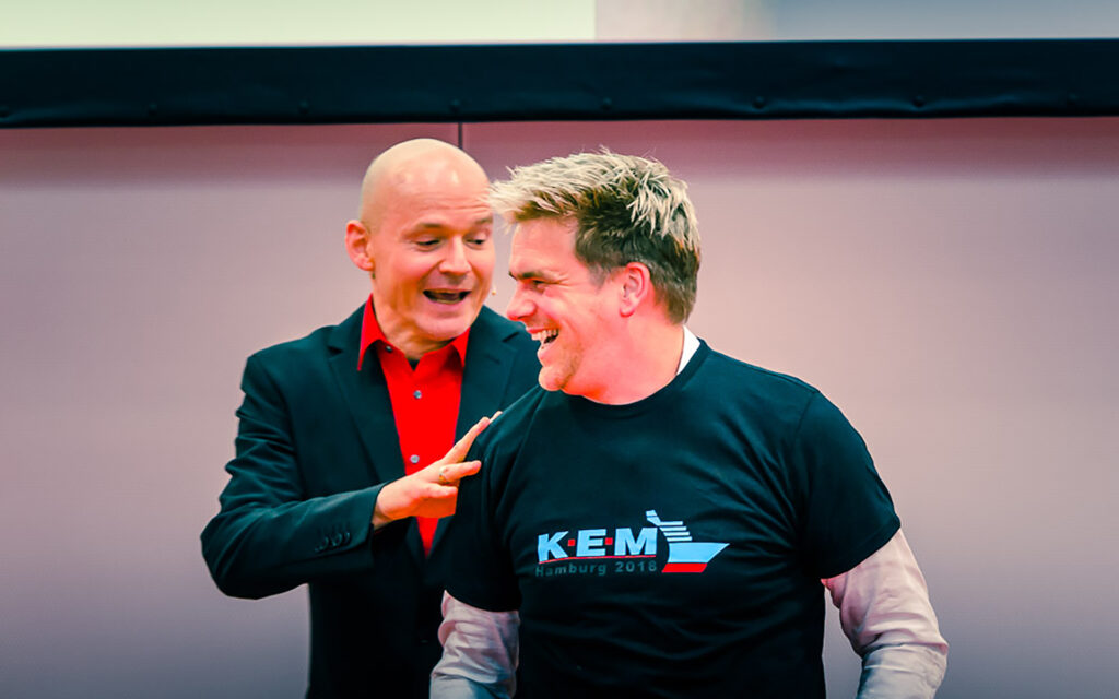 Keynote Speaker, Business Comedian & Moderator